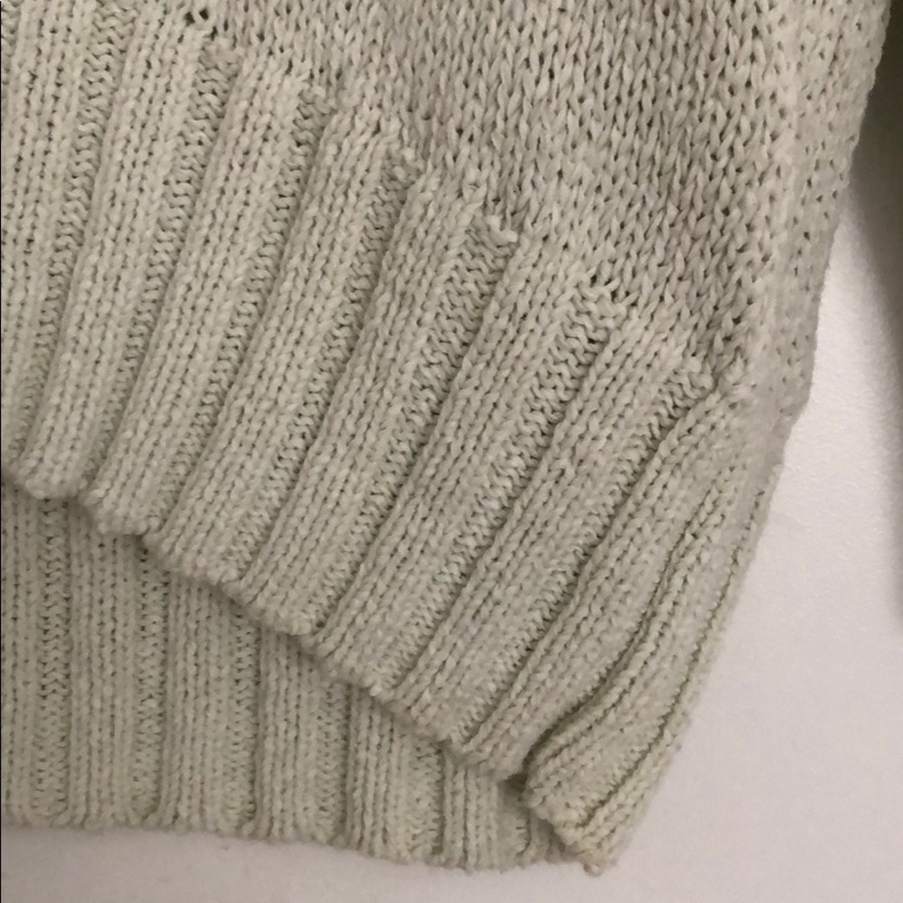 Sweater - Picture 2 of 4